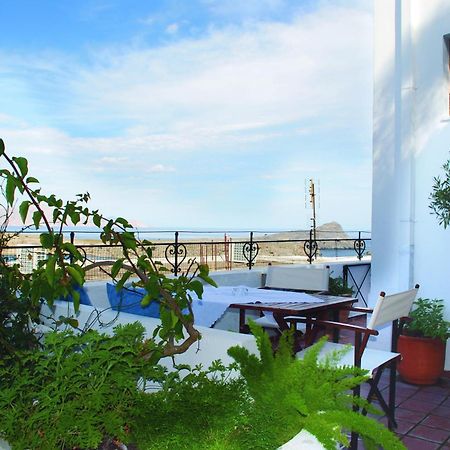 Maris Lindos Suites & Apartments エクステリア 写真