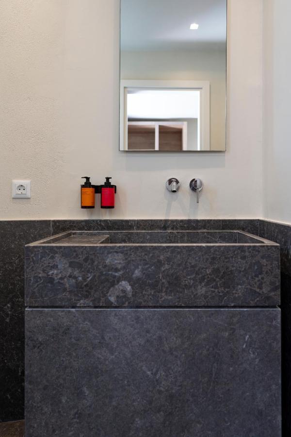 Maris Lindos Suites & Apartments エクステリア 写真