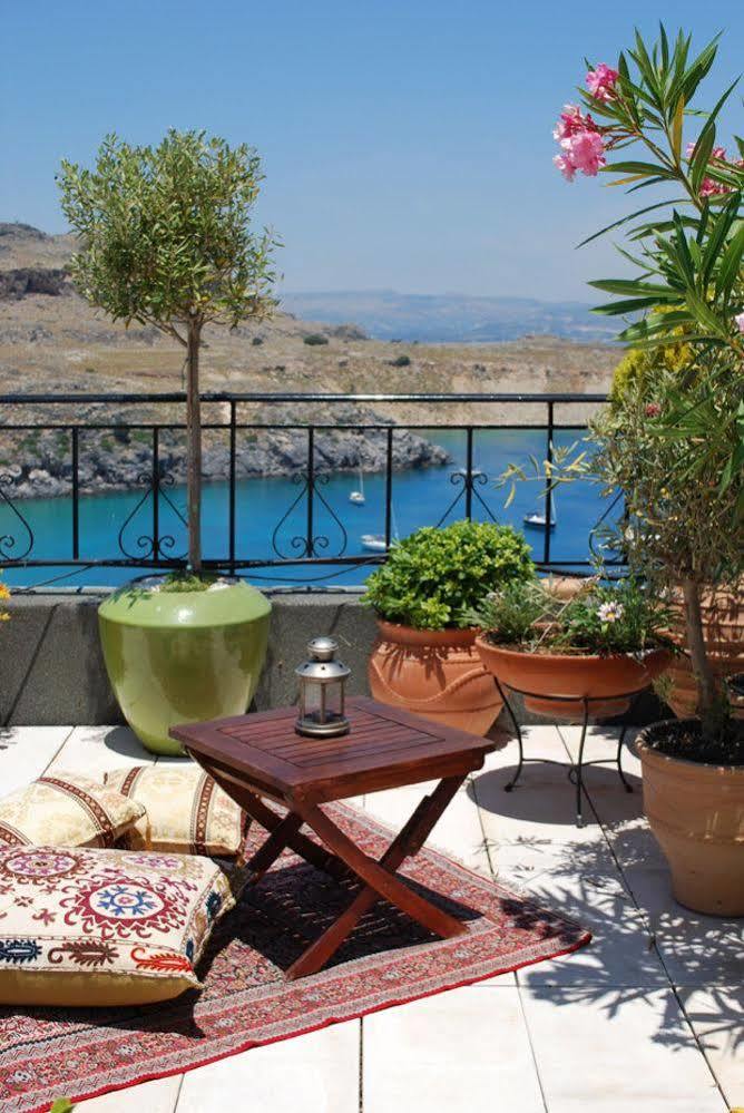 Maris Lindos Suites & Apartments エクステリア 写真